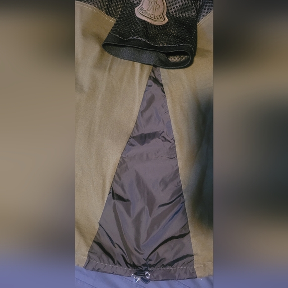 Moncler Girocollo T-Shirt - Picture 3 of 9